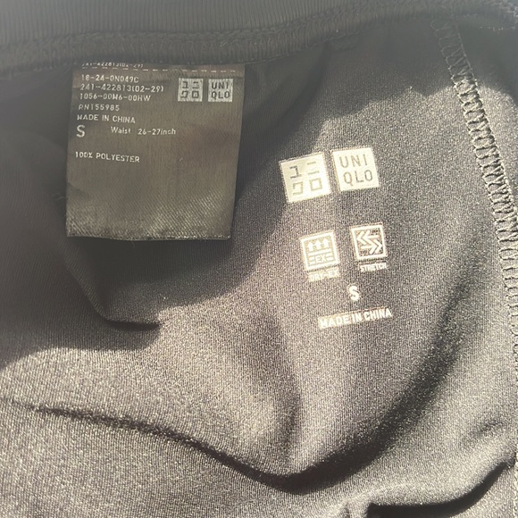 uniqlo black joggers - Picture 5 of 5
